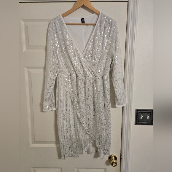 SHEIN Dresses & Skirts - Shein white silver sequin dress Vneck faux wrap style size 0XL
